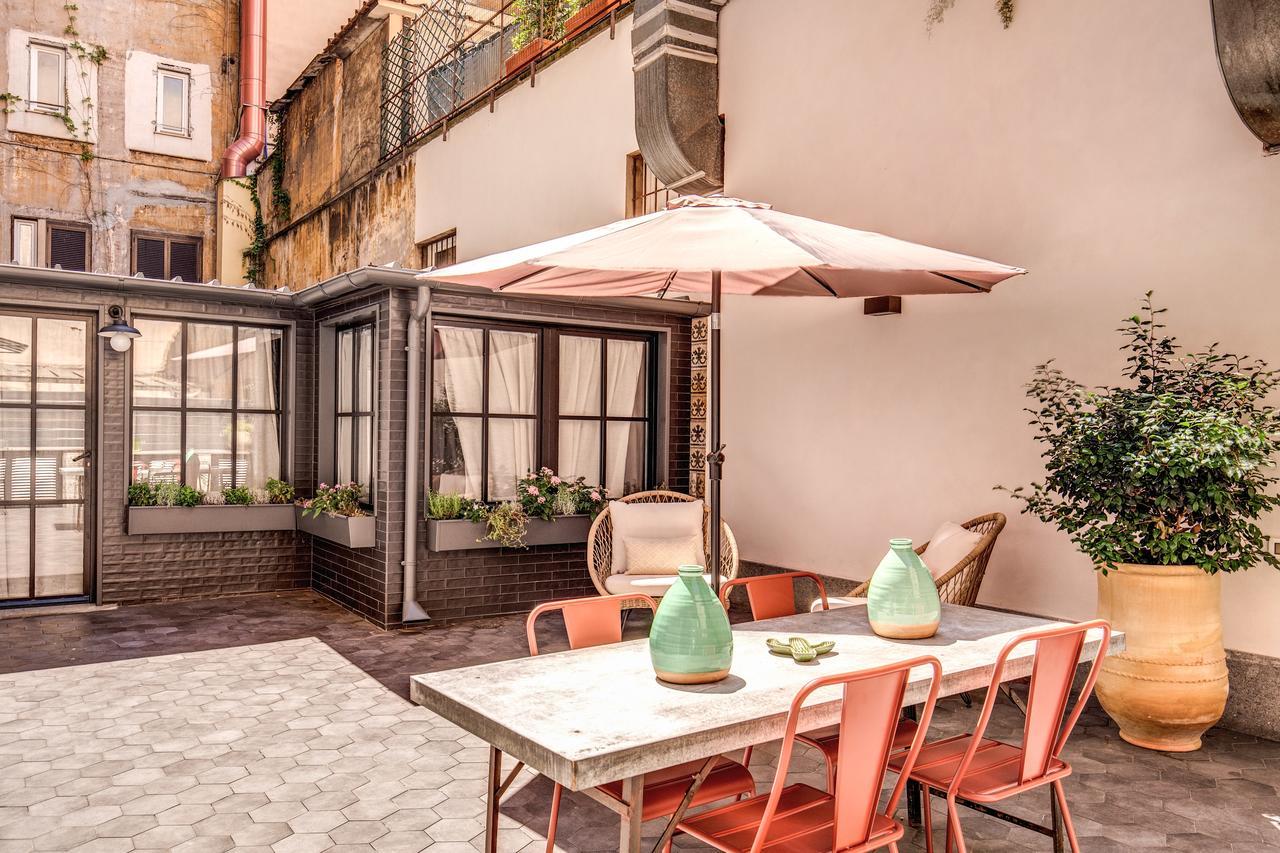 Decharme Apartment With Terrace In Monti Roma Eksteriør bilde