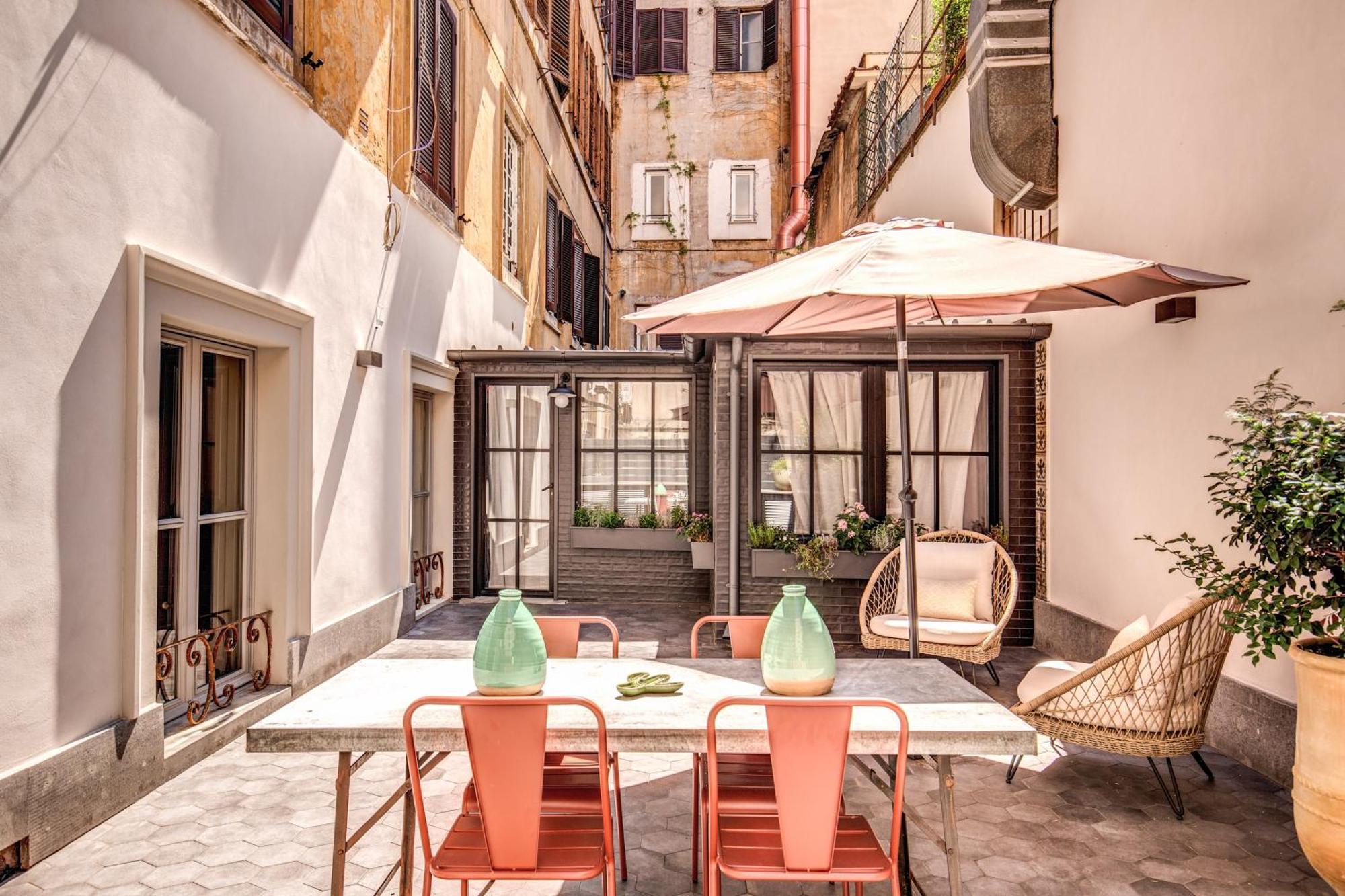 Decharme Apartment With Terrace In Monti Roma Eksteriør bilde